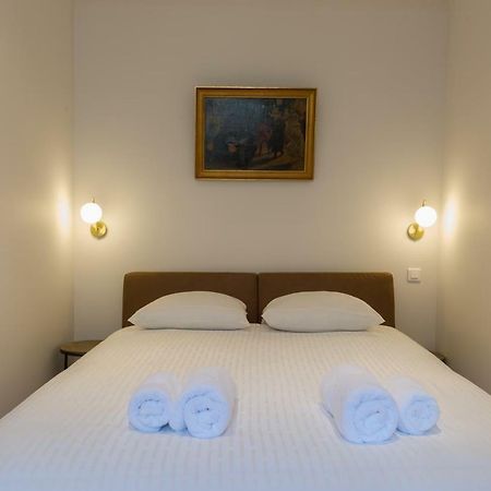 12 Carnot - Beaune โบน ภายนอก รูปภาพ